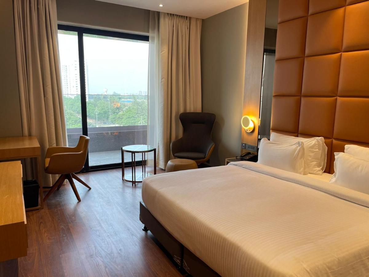 Hotel Damson Plum à Lucknow Extérieur photo