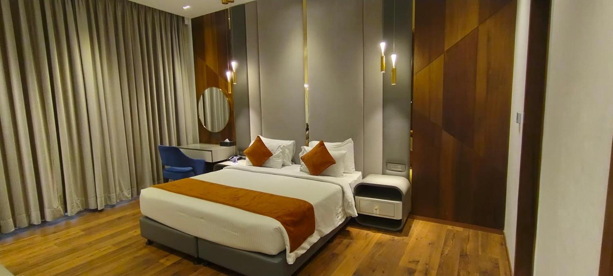 Hotel Damson Plum à Lucknow Extérieur photo